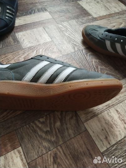 Кроссовки adidas spezial