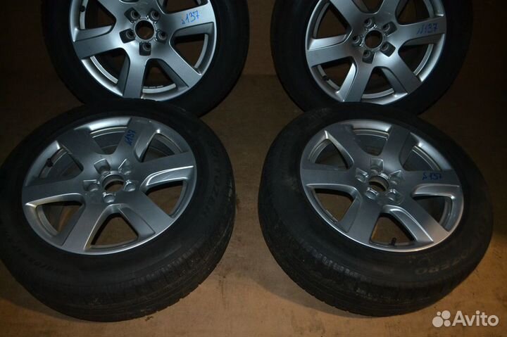 Диски audi R17 с зимними шинами 225 50 17