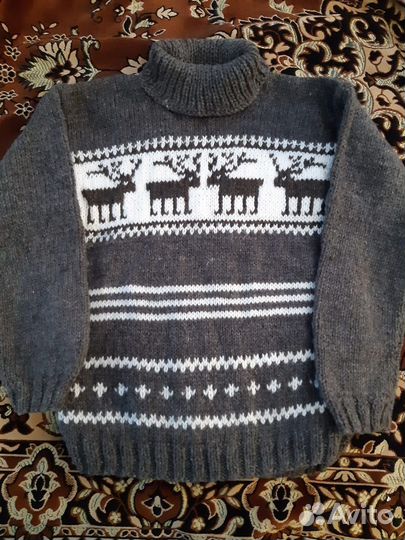 Свитер