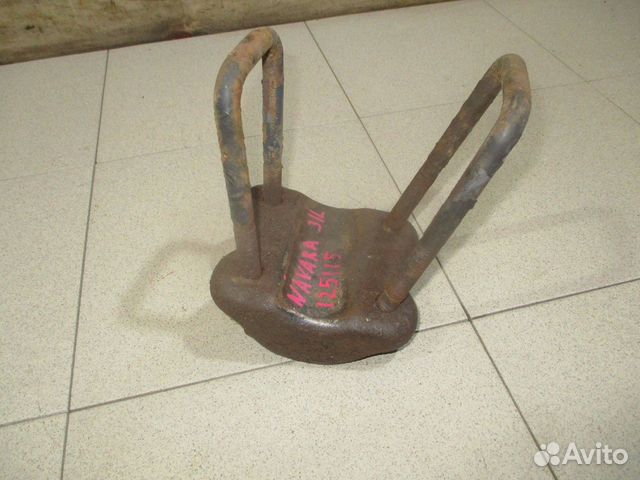 Стремянка задней рессоры Nissan Navara (D40)