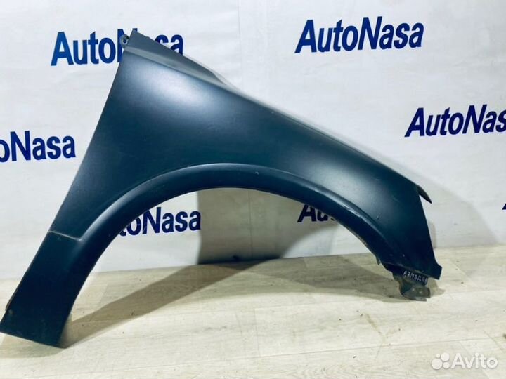 Крыло переднее правое Nissan Armada SUV VK56DE