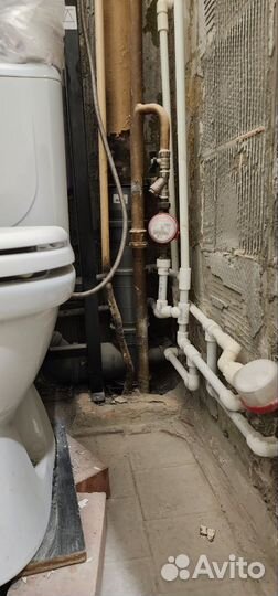 Аварийный выезд сантехника, Сантехник