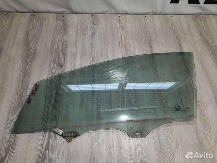 Стекло боковое двери Kia ceed 2 JD Лев