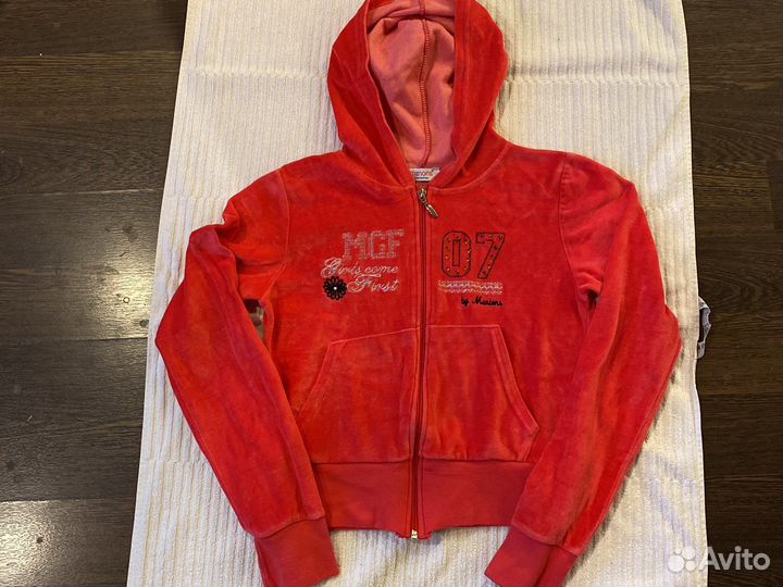 Спортивный костюм женский