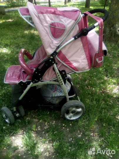 Коляска состояние нового