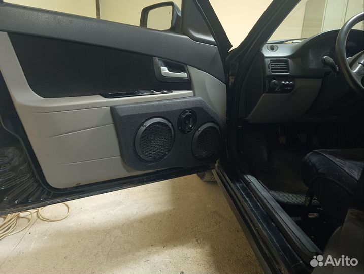 Установка автозвука