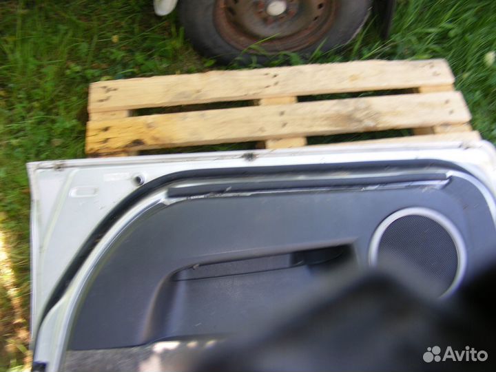 Передняя правая дверь mazda 3 bk