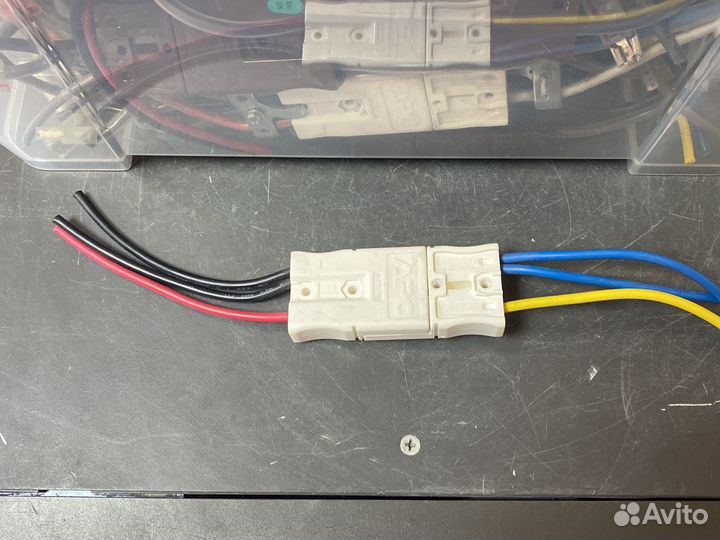 Силовой сверхмощный разьем питания арс