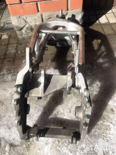 Suzuki TL1000S 1998 рама с птс