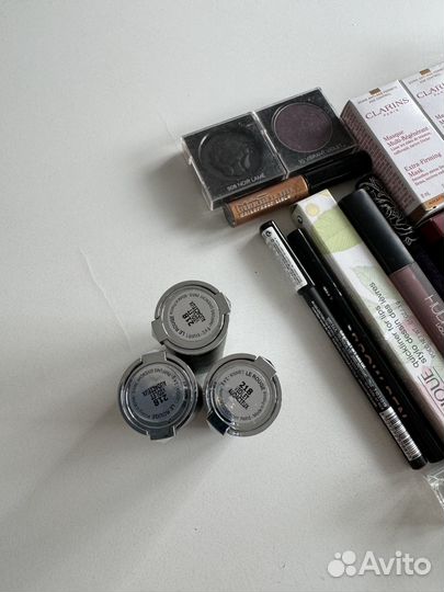 Новая косметика всё по 300