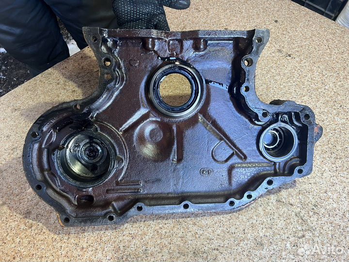 Крышка шестерен Д-65 юмз-6