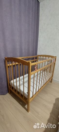 Детская кроватка