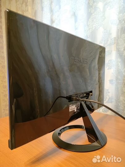 Игровой монитор asus