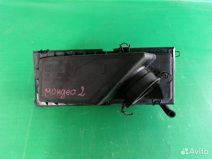 Корпус воздушного фильтра Ford Mondeo 2