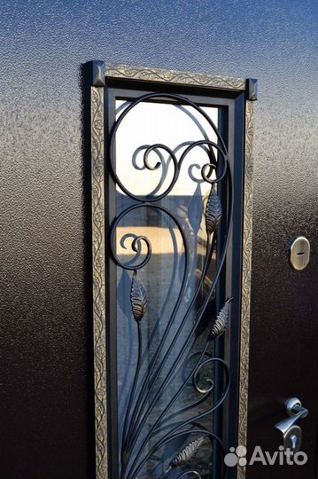 Дверь с ковкой Аурус