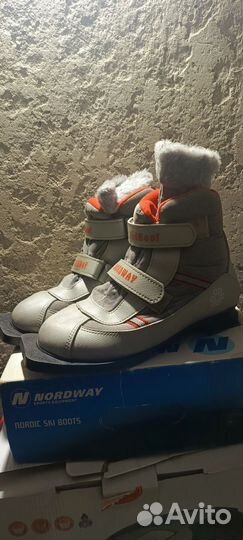 Лыжные ботинки классические