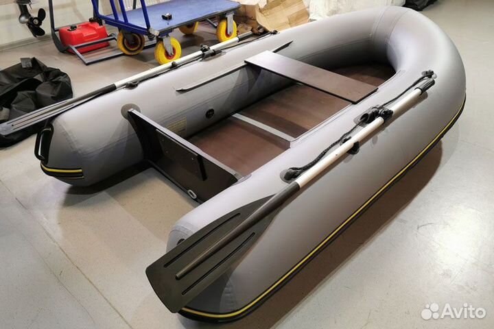 Лодка BoatMaster 250K; серая