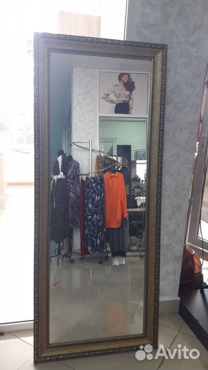 Зеркало напольное