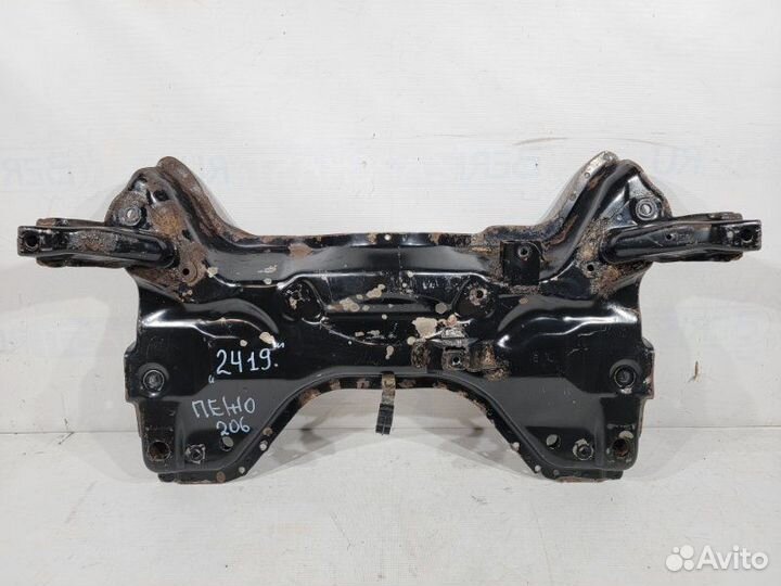 Подрамник Peugeot 206 2B