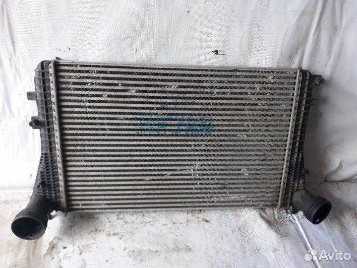 Интеркулер Volkswagen Tiguan 5N1 2.0 cczc