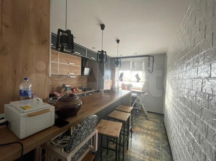 2-к. квартира, 83 м², 2/9 эт.