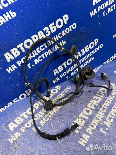 Проводка двери Peugeot 308 хэтчбек 2012