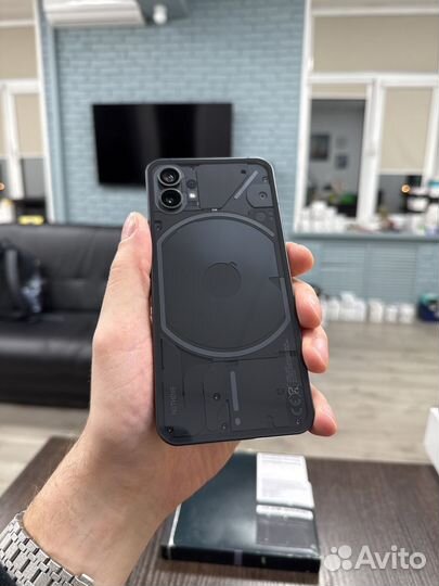 Nothing Phone 1, 8/256 ГБ