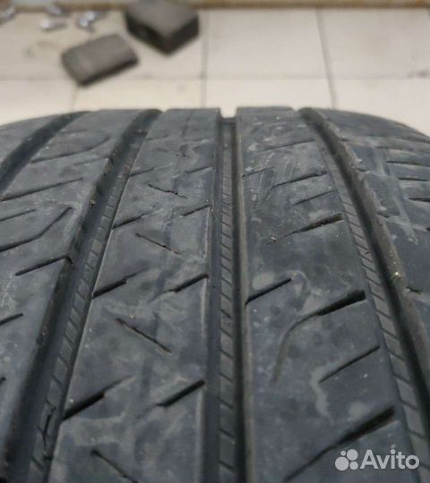 Goodyear EfficientGrip Performance SUV 235/50 R19 99V