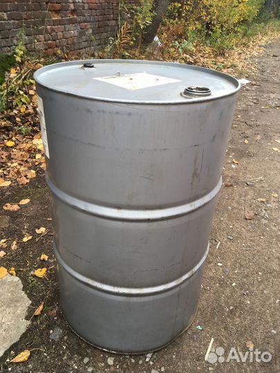 Бочки металлические 216,5 литров из под масла
