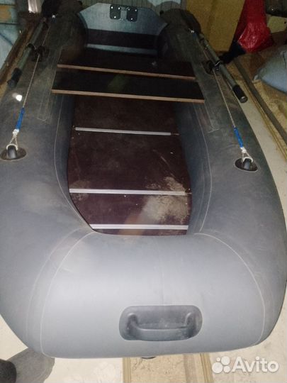 Надувная лодка