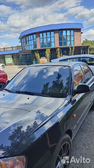 Гибридная тонировка на Hyundai accent лобовое 35