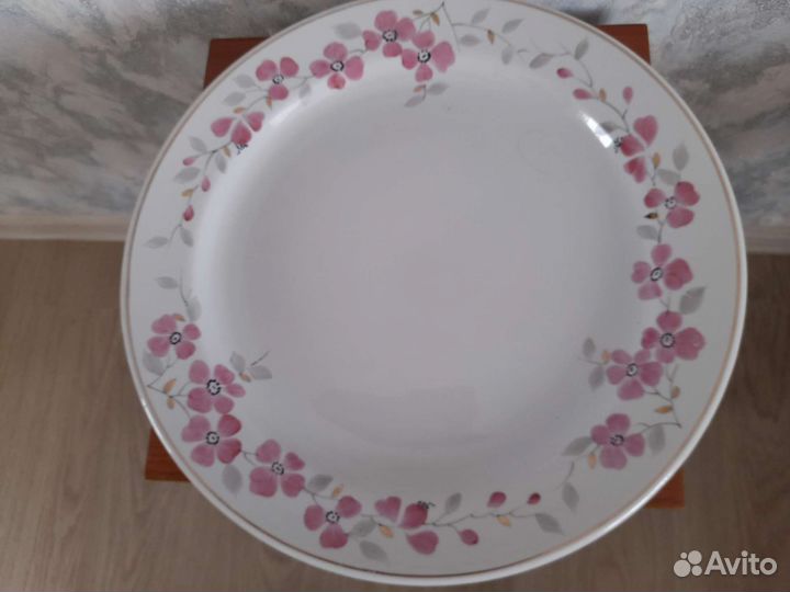 Набор тарелок фарфоровый завод Пролетарий