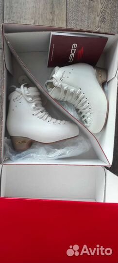 Фигурные ботинки Edea Overture