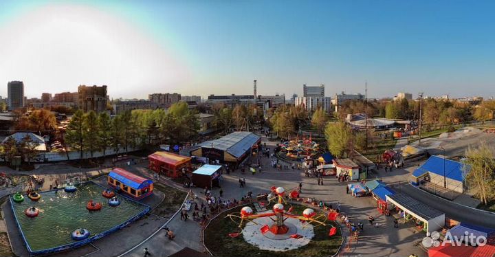 Администратор в парк аттракционов