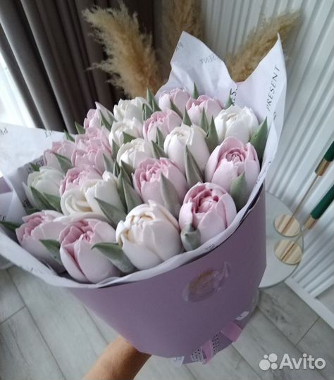 Зефирный букет тюльпанов на 8 марта