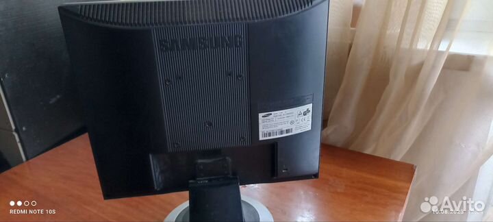 Монитор Samsung syncmaster 710n