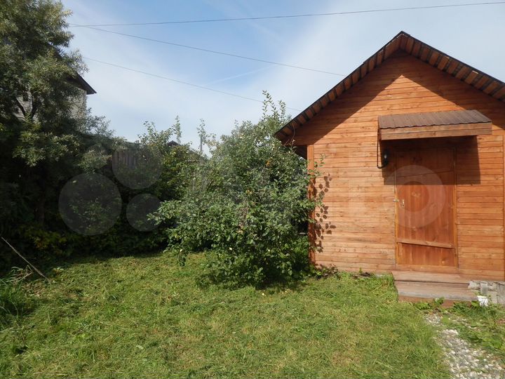 Дом 30 м² на участке 4,5 сот.