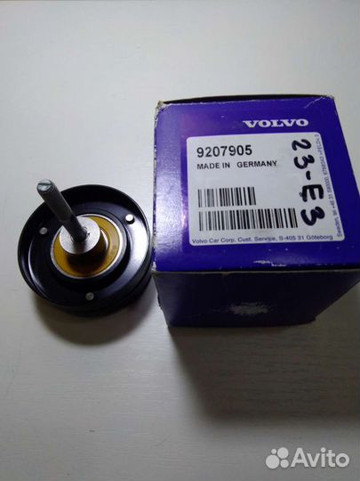 Ролик volvo 9207905
