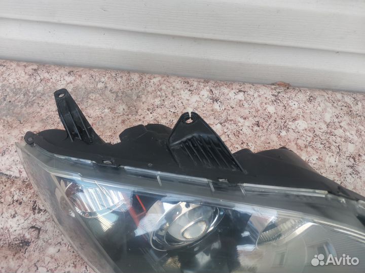 Фара правая Mazda 3 BK
