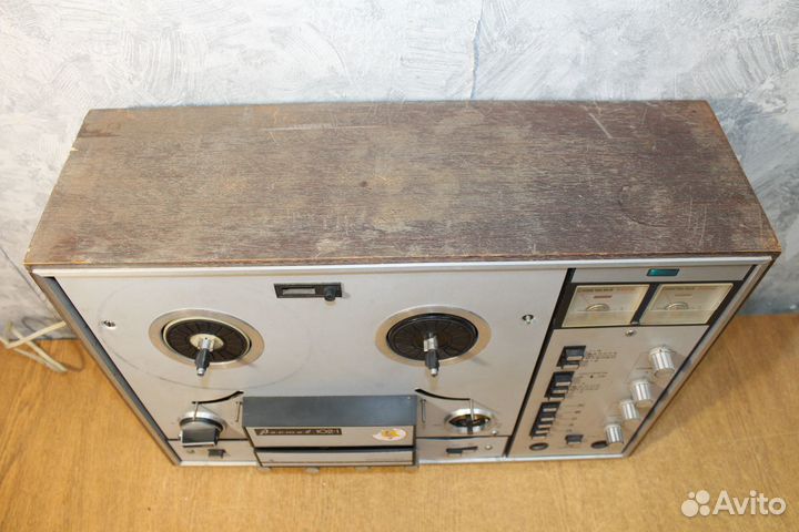 Магнитофон ростов 102 -1