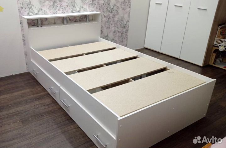Кровать двухспальная новая