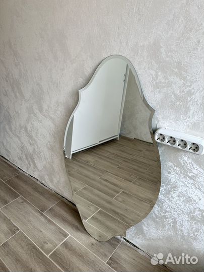 Зеркало настенное