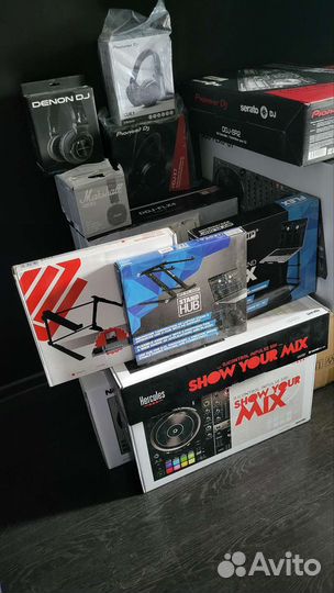 Dj cтойка для ноутбука Reloop (новая, Германия)