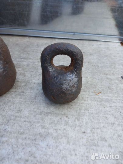 Гири весовые, царского периода. 1 пуд, 1 и 2 фунта