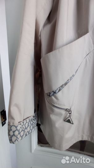 Ветровка женская, 60