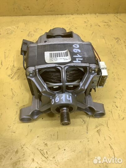 Двигатель мотор Indesit Ariston. (0614)