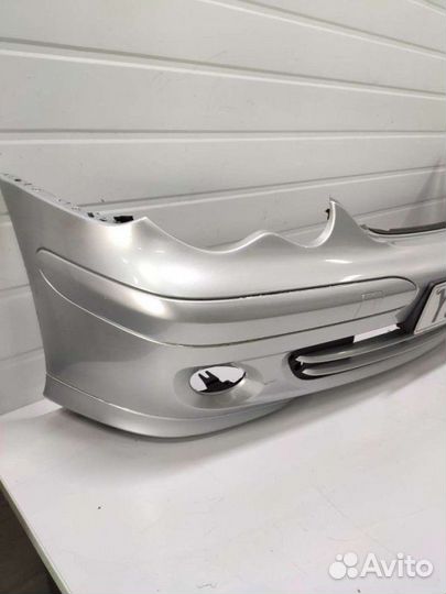 Бампер Mercedes C W203