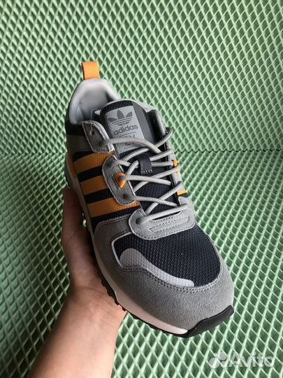 Кроссовки adidas zx700 hd grey yellow 41-45