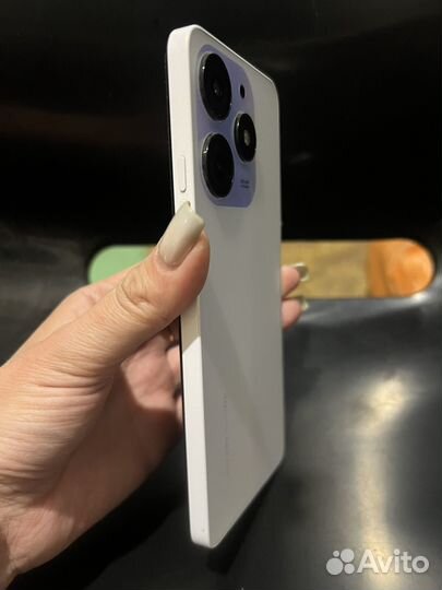 TECNO Spark 10 Pro, 4/128 ГБ