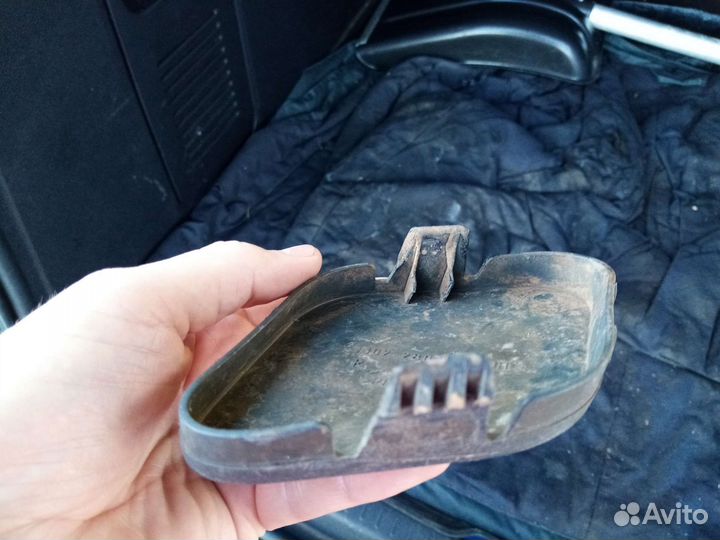 Заглушка на бампер renault logan